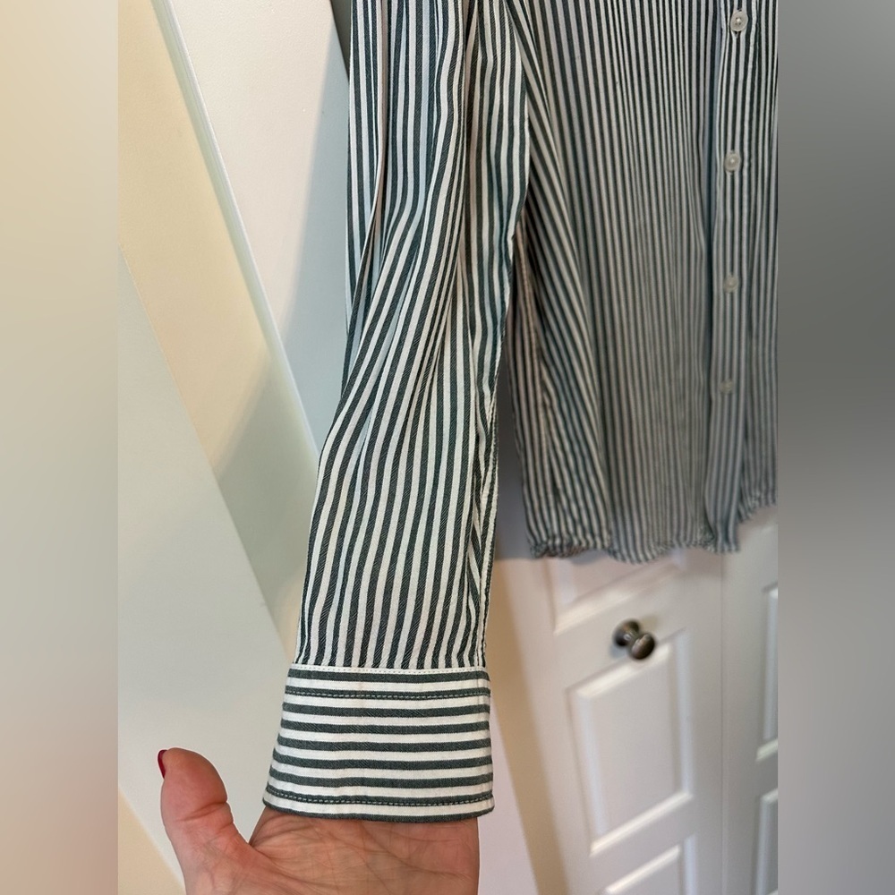 7 For All Mankind Pinstripe Button Down Shirt | Size Small